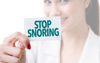 How is snoring treated?
